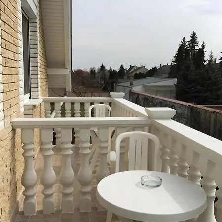 Guest house Bacso Apartman Hajduszoboszlo